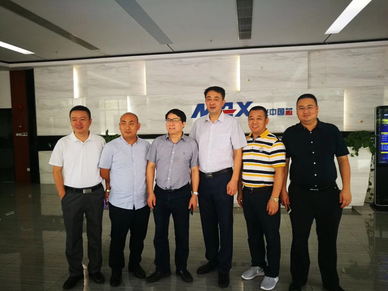 同兴集团“速达”全国经销商大会 深圳巡演第一站，走入创鑫，融入速达，